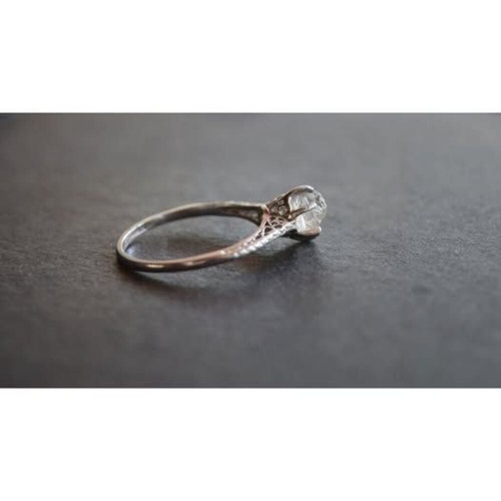 alternative raw diamond engagement rings, raw crystal size 4 5 6 7 8 8 9 10 11
